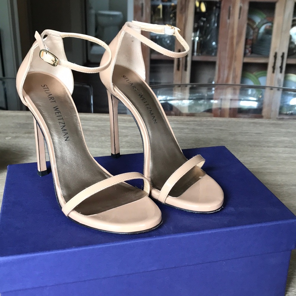 Stuart Weizmann Nudist Pump